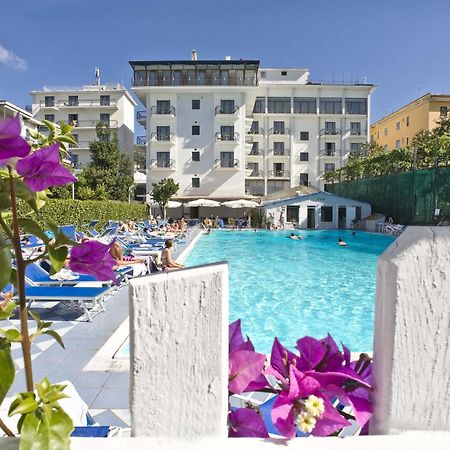 Grand Hotel Flora Sorrento Exterior photo